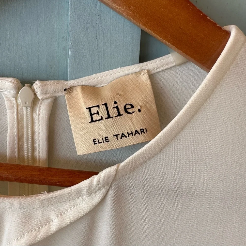 Elie Tahari Cream Keyhole Blouse - Picture 4 of 7